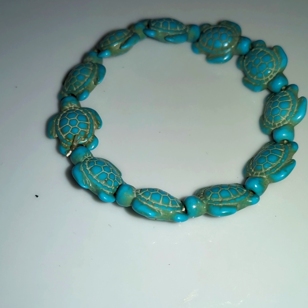 Stone Carved Turtle Friendship Bracelet